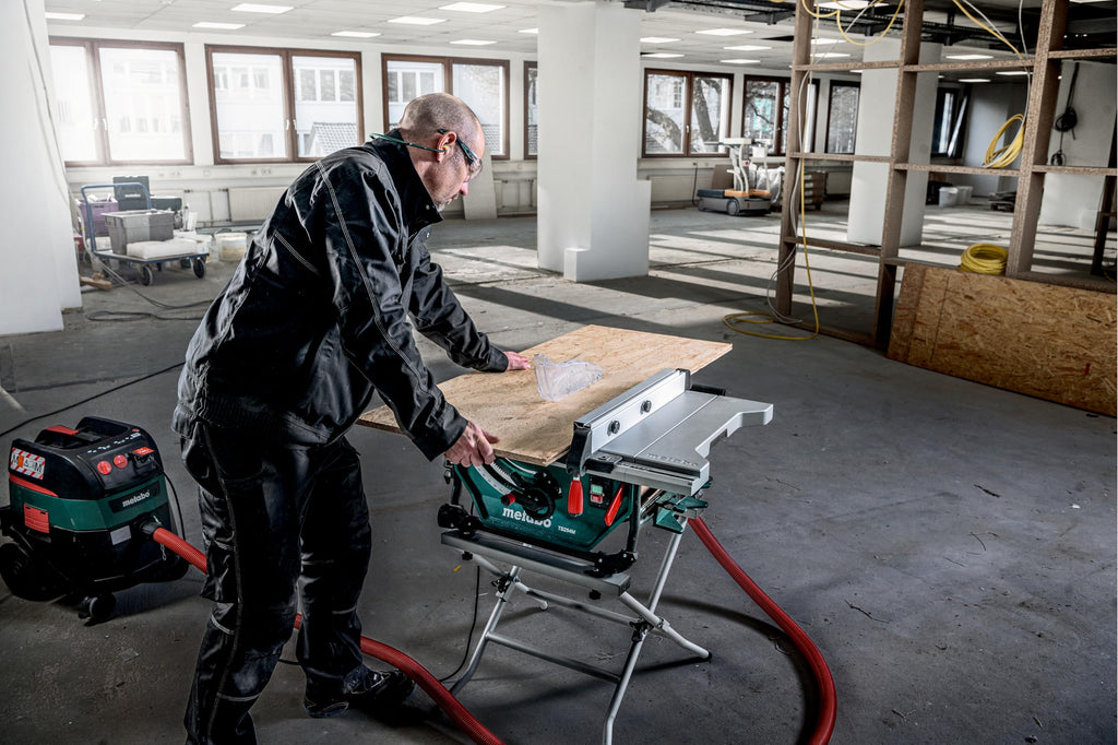 Metabo Tischkreissäge TS 254 M – 610254000 – Kompakt und mobil – bis zu 1.500 Watt, Sägeblatt Ø 254 mm, 2,3 m Kabellänge