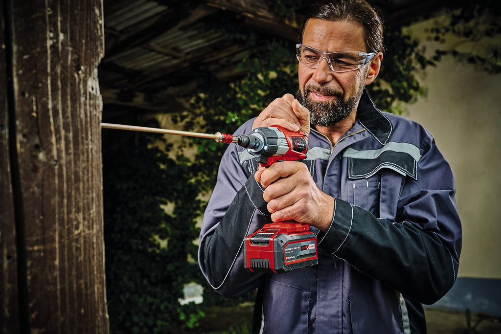 Einhell Akku Schlagschrauber TE-CW 18 Li BL Solo Power X-Change (Lithium Ionen, 18 V, 215 Nm, LED Licht, Bit-Adapter zum Schrauben, ohne Akku und Ladegerät)