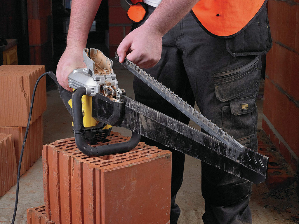 Dewalt Alligator 430 mm-Spezialsäge DWE398 (1.700 Watt, zum Sägen von Hochlochziegeln bis Druckfestigkeitsklasse 20 N/mm², Schnellstopp, Schwertlänge 500 mm, Schnittlänge 430 mm)