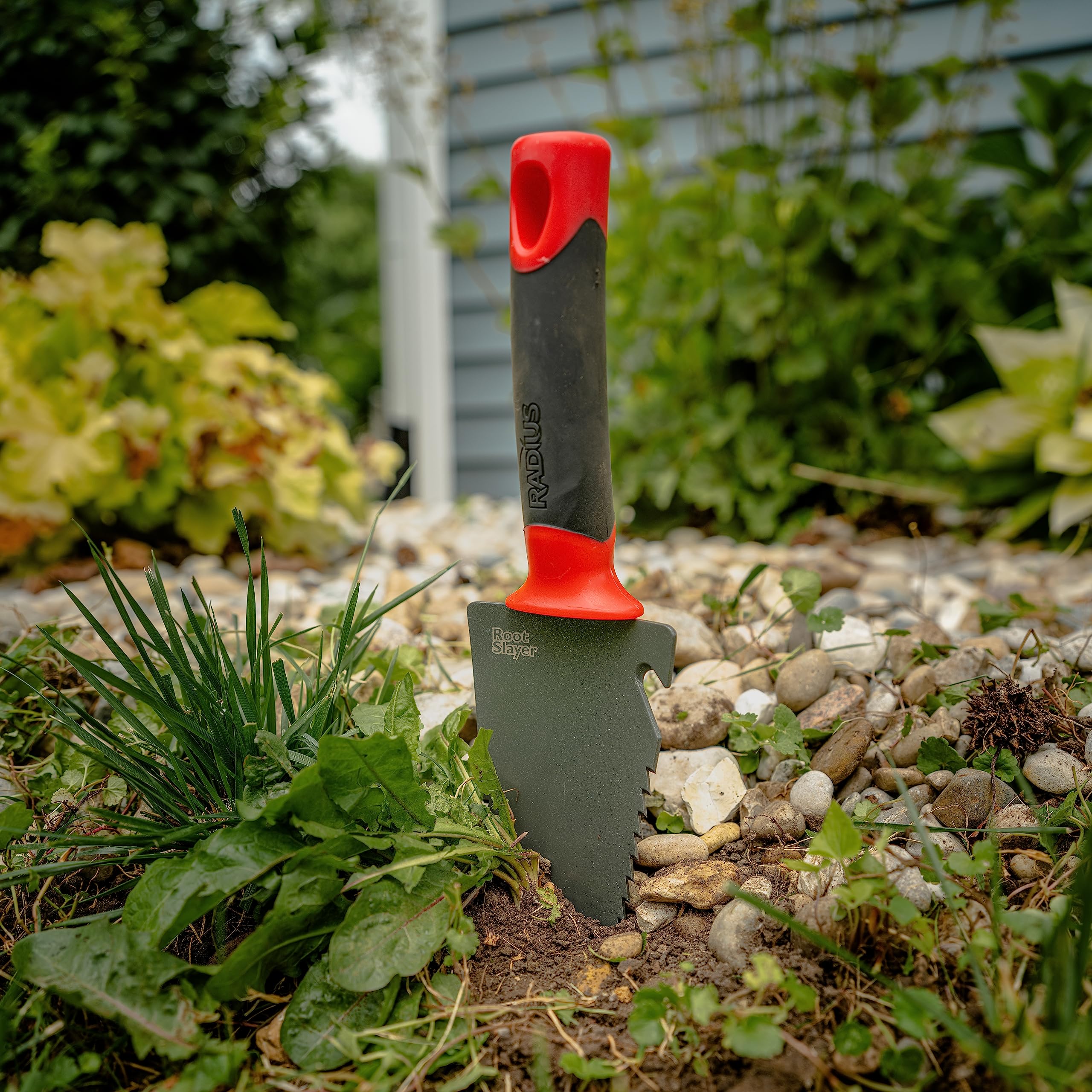 Radius Garden 16011 Root Slayer Carbon Stahl Hand Schaufel rot