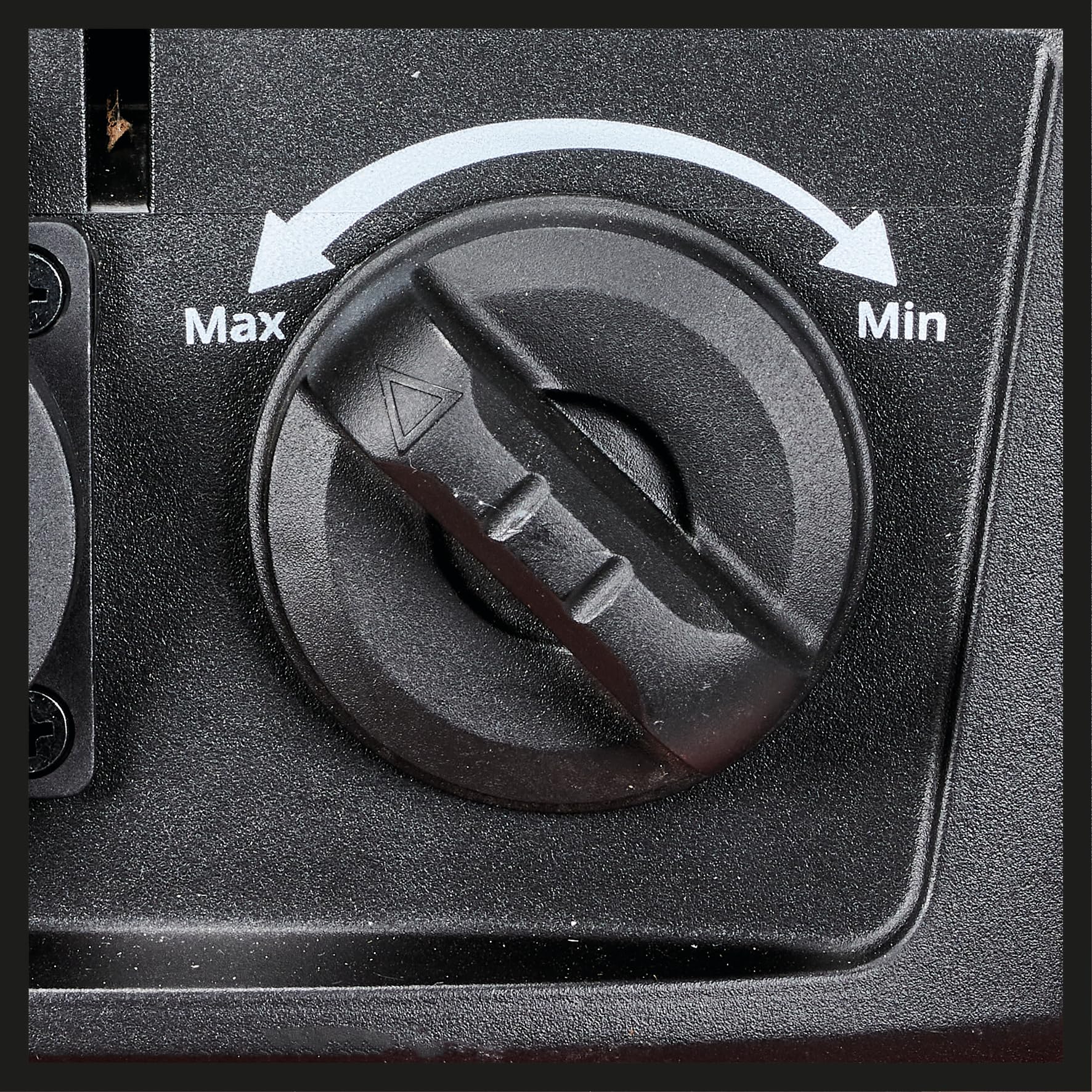 Einhell Nass-Trockensauger TE-VC 2230 SACL (1.400 W, 220 mbar, 8m Aktionsradius, HEPA-Faltenfilter inkl. Filterreinigungssystem, 30l Behälter, Staubschutzklasse L, 2.000 W Automatiksteckdose)