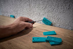 wolfcraft Projekt-Set „Vinyl & Laminat verlegen“ - 8638000 - Profi-Schneider für Vinyl und Laminat und 30 hochwertige Universal-Keile - Staubfreies Schneiden, Einfacher Zuschnitt