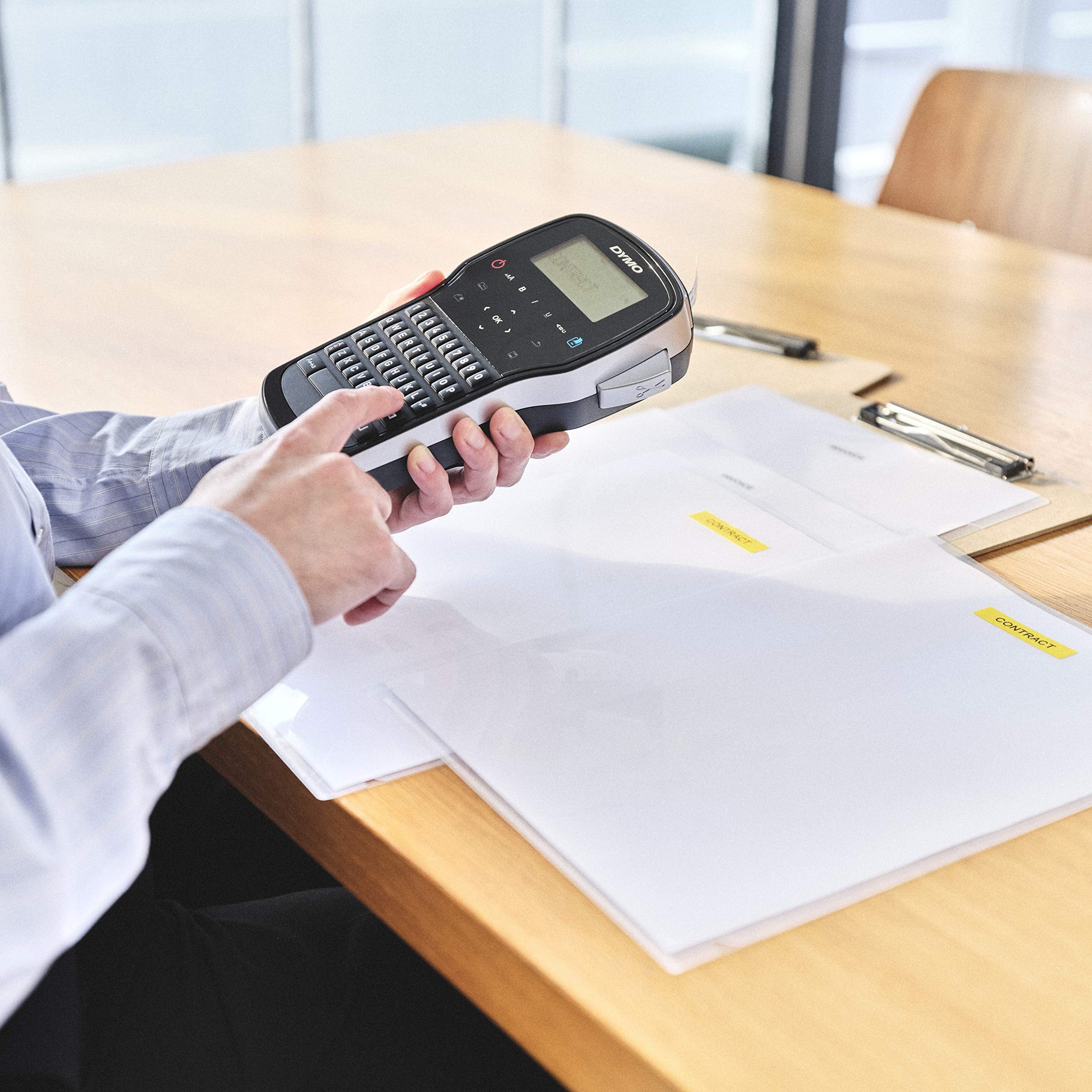 DYMO LabelManager 280 Tragbares Beschriftungsgerät im Koffer | Wiederaufladbares Etikettiergerät mit QWERTZ Tastatur | mit PC- oder Mac-Schnittstelle | für D1 Etiketten in 6, 9 und 12mm Breite
