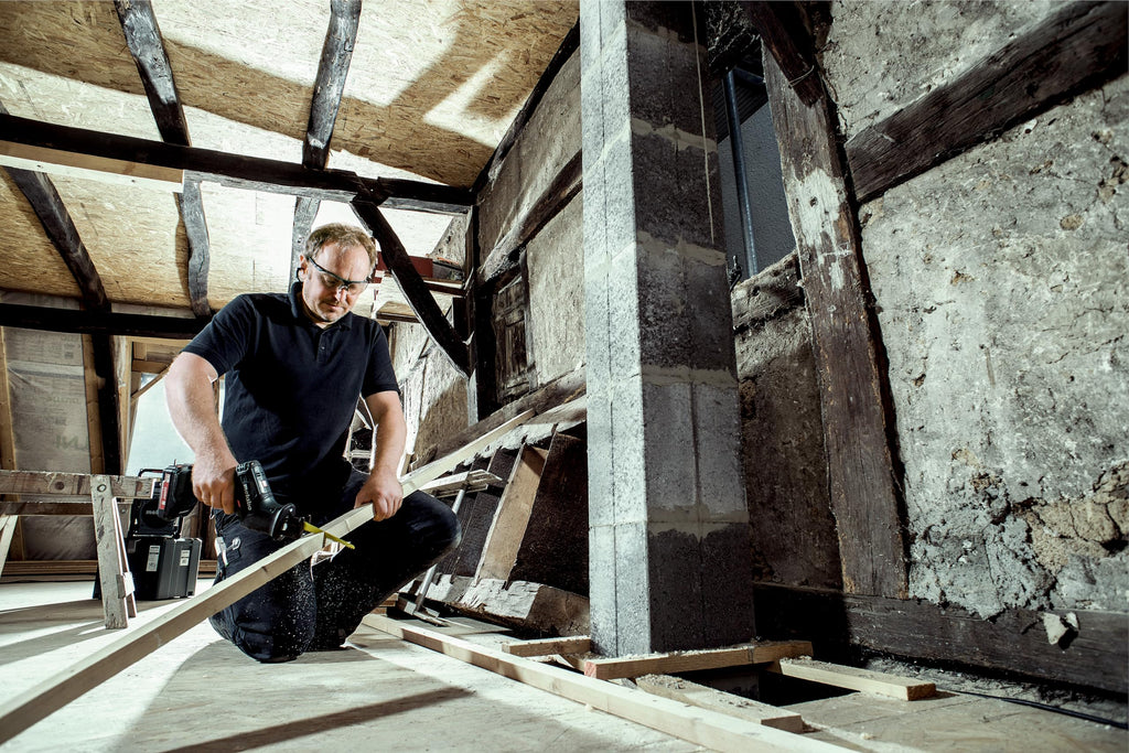 Metabo Akku-Säbelsäge SSE 18 LTX Compact – 602266890 – 18 V – Leicht, extrem handlich und ideal für schwer zugängliche Stellen – Ohne Akku und Ladegerät