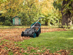 Gardena Laub- und Rasensammler: Kehrmaschine für den Garten, mit entnehmbarem Fangsack, rotierendes Bürstensystem, ergonomischer Griff, geräuscharm (3565-88)