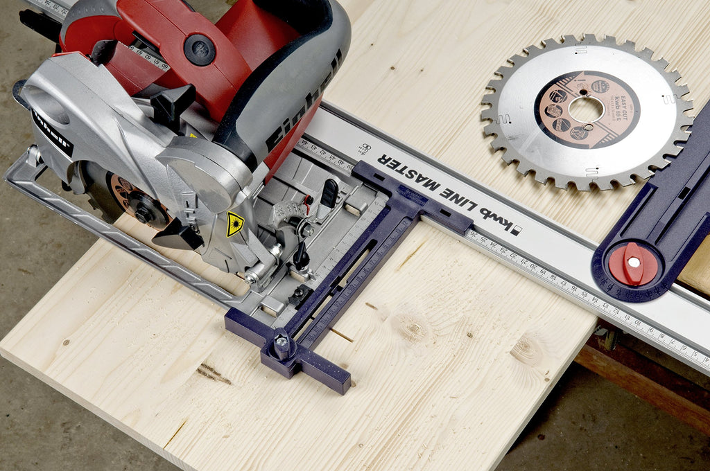 kwb LINE MASTER Präzisionslineal – 800-mm Länge, Universal-Führungsschiene für Kreissäge, Stichsäge und Oberfräse, Lineal für Bastelarbeiten, Zuschnitte und große Zeichnungen, 10-teilig