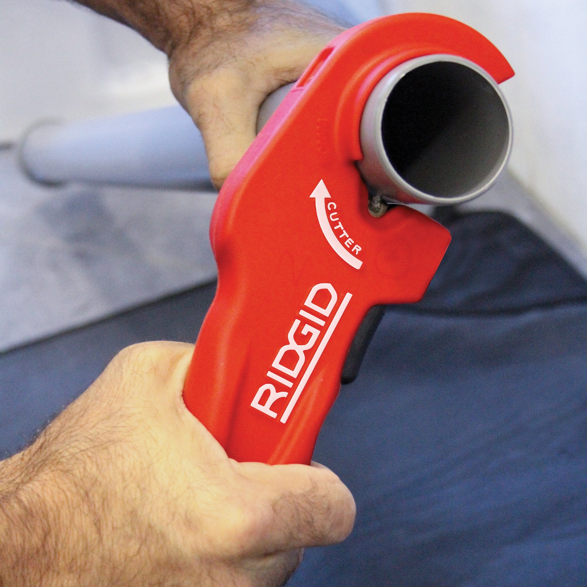 RIDGID 40868 Modell PTEC 5000 Kunststoff-Rohrabschneider, Rohrabschneider für 50 mm