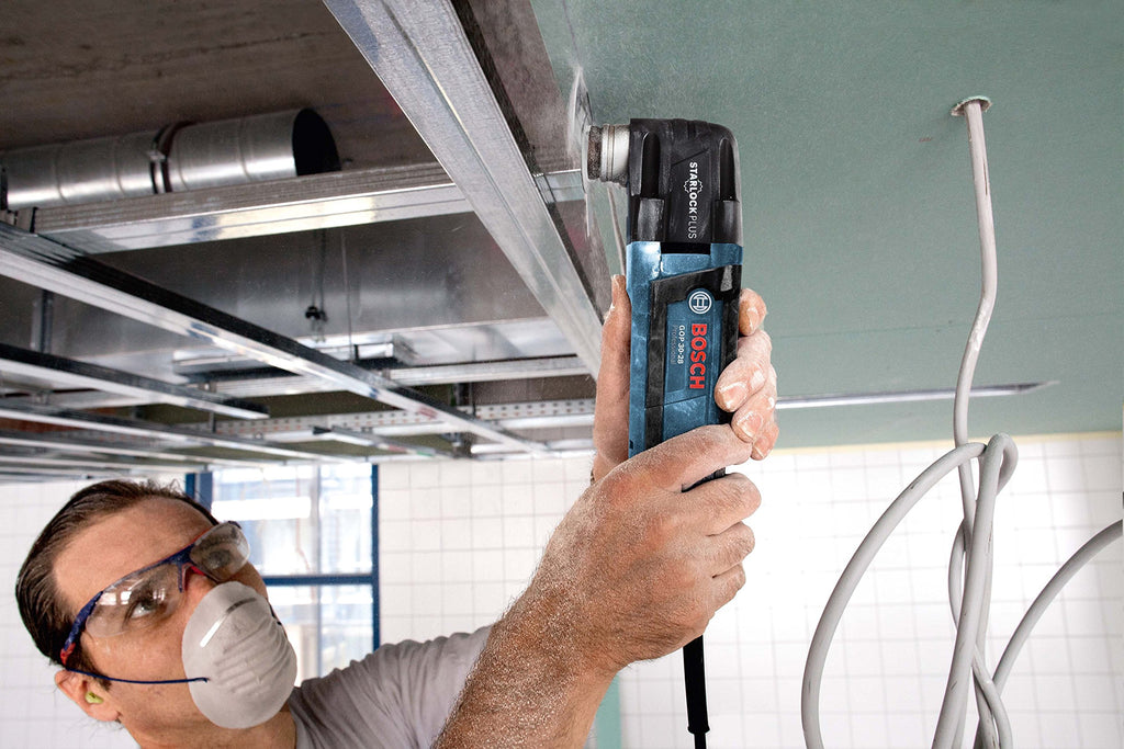 Bosch Professional Multi-Cutter GOP 30-28 (Starlock-Werkzeugaufnahme, 300 Watt, inkl. 1x StarlockPlus BIM Tauchsägeblatt)
