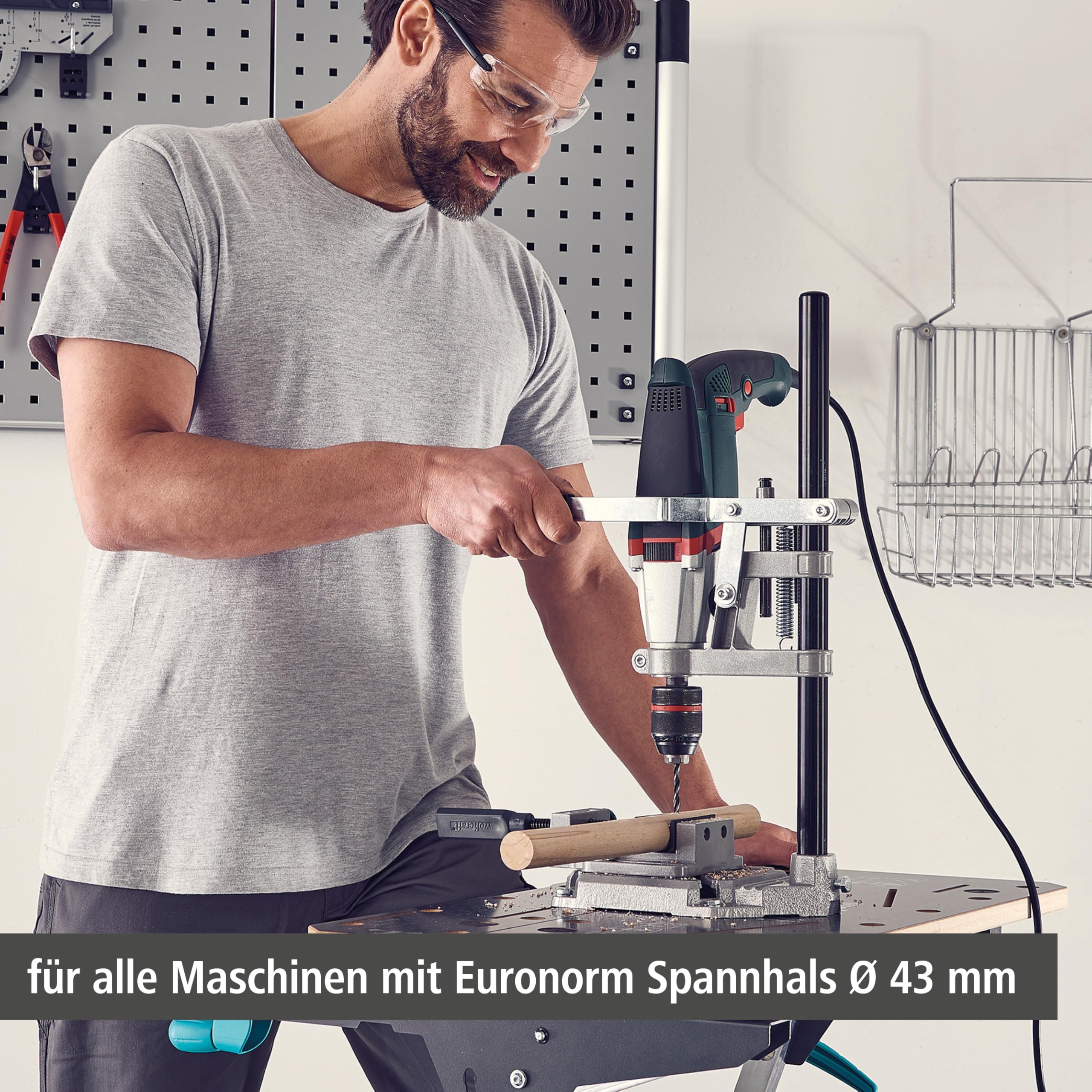 wolfcraft Bohrständer mit Schraubstock - 3406301 - praktisches Set zum exakten Bohren von Flächen, Rundmaterial, Leisten