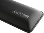 Glorious Gaming Padded Keyboard Wrist Rest (Full Size, 25 mm stark) - gesteppte Ränder, glatte Stoffoberfläche, rutschfeste Gummibasis, mittlere Festigkeit, 440 x 100 x 25 mm - Schwarz
