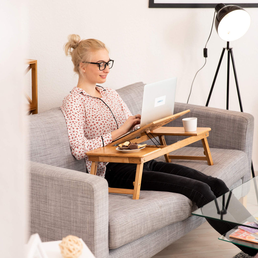 Relaxdays Laptoptisch Bambus XL, ideale Belüftung, höhenverstellbar, 5 Neigungswinkel, Lapdesk mit Schubfach, Natur