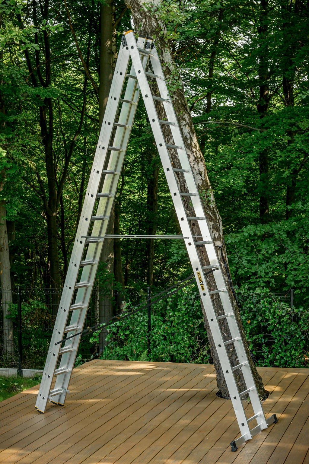 DRABEST Leiter PRO Serie Aluleiter 3-teilig Mehrzweckleiter 3x16 Stufen Leiter Multifunktionsleiter Kombileiter bis 150 kg Beslastbar - Arbeitshöhe 10,83 m - inkl. Eimerhaken