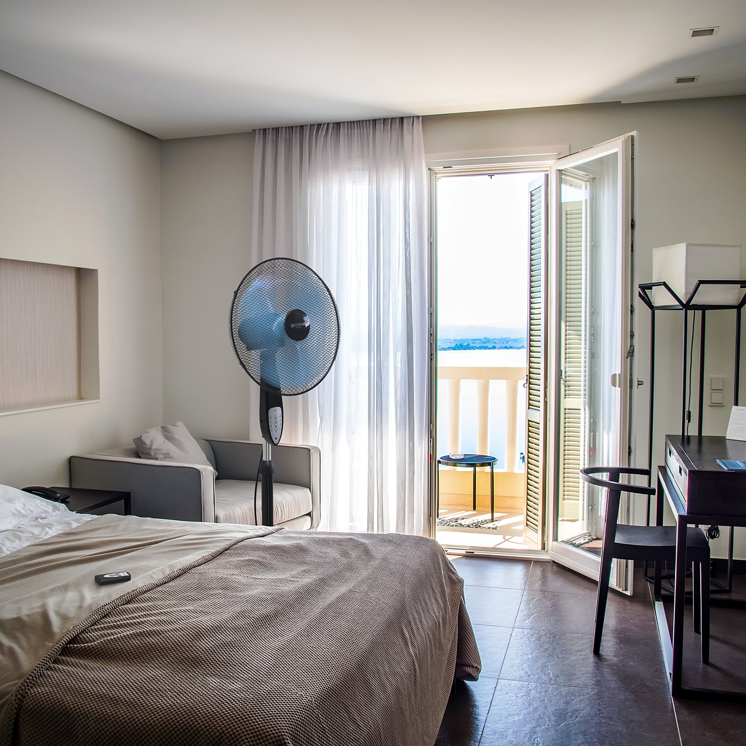 Brandson - Standventilator mit Fernbedienung Standlüfter - Ventilator höhenverstellbarer Standfuß - Neigungswinkel verstellbar - 50W - 3 verschiedene Geschwindigkeitsstufen - Oszillationsfunktion 80°